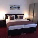 Ξενοδοχείο Wincent Gmbh 3*